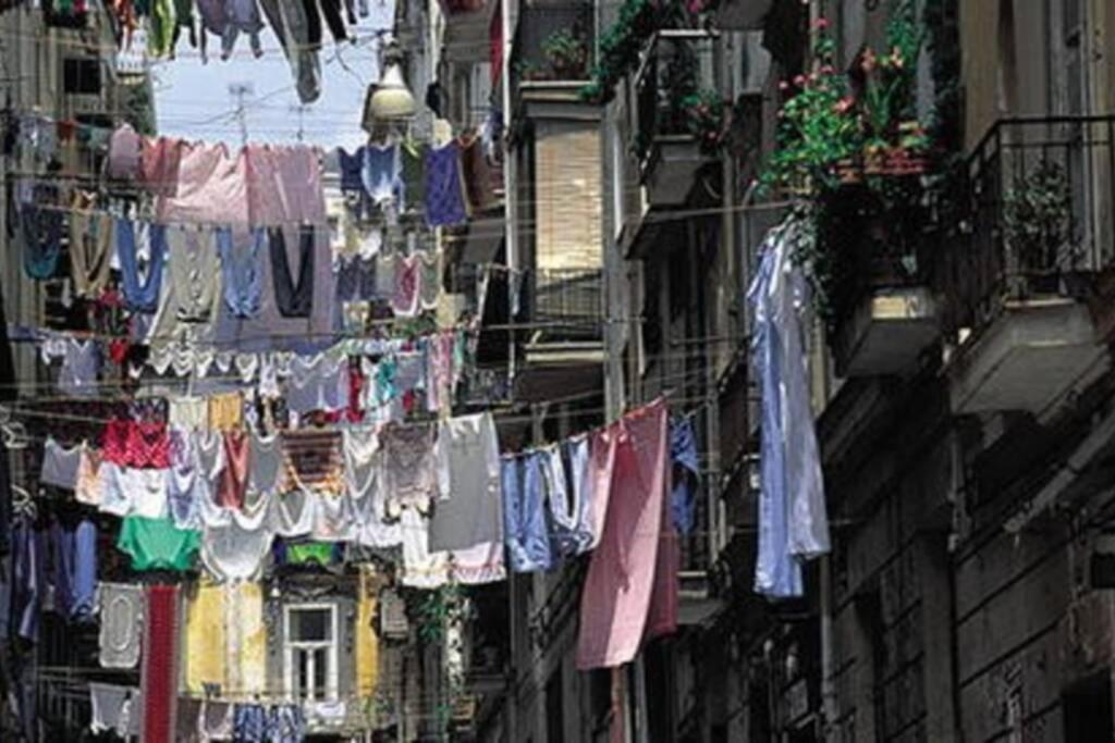 In The Heart Of Napoli Apartment Ngoại thất bức ảnh